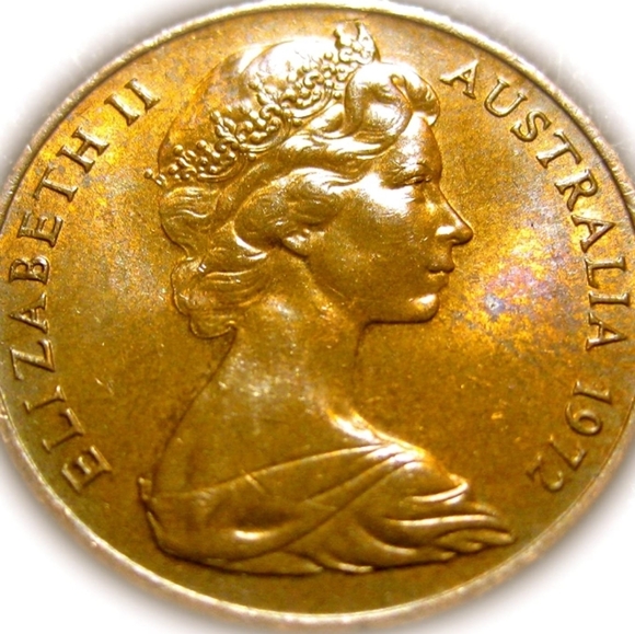 VINTAGE Handmade Australia Queen Elizabeth II Pearl Lizard Drop Hook Earrings - Picture 7 of 8